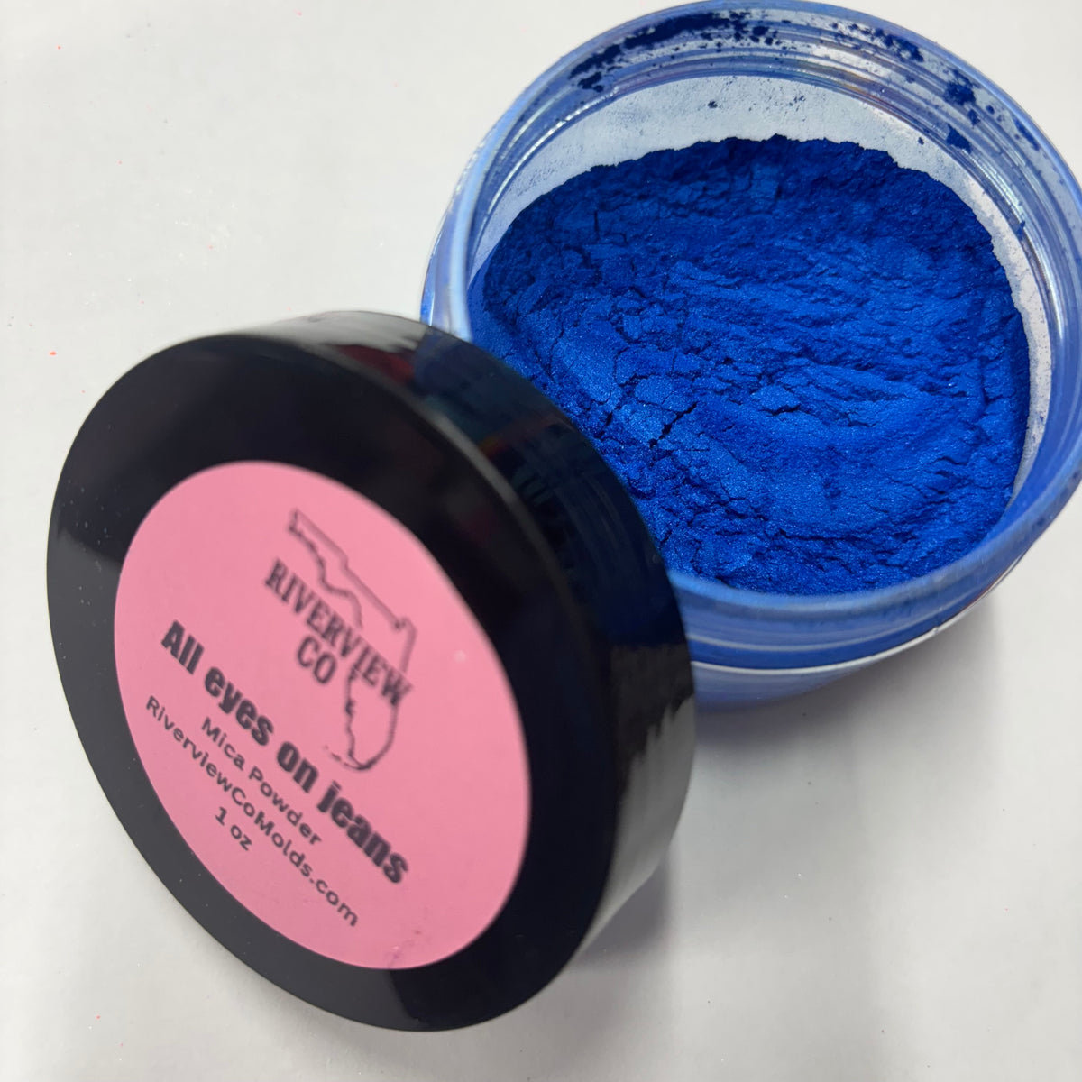 All eyes on jeans Mica powder 1 oz